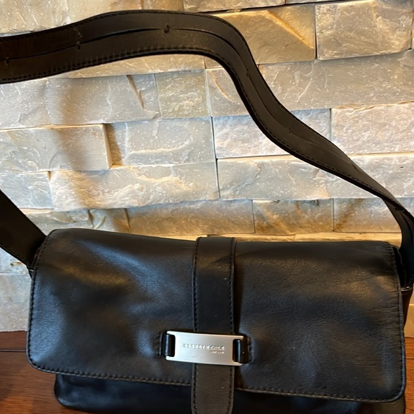 Kenneth Cole purse - Picture 3 of 6